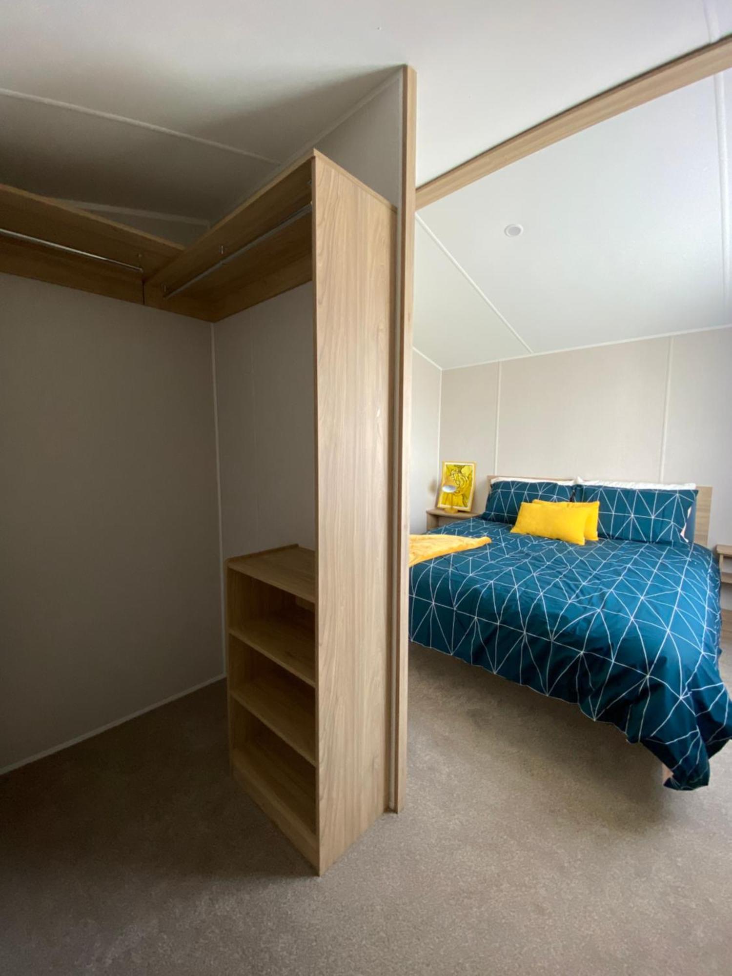 Verbzen Holiday Caravan At St Osyth Beach, Clacton-On-Sea By Verb Holidays Saint Osyth Exteriér fotografie